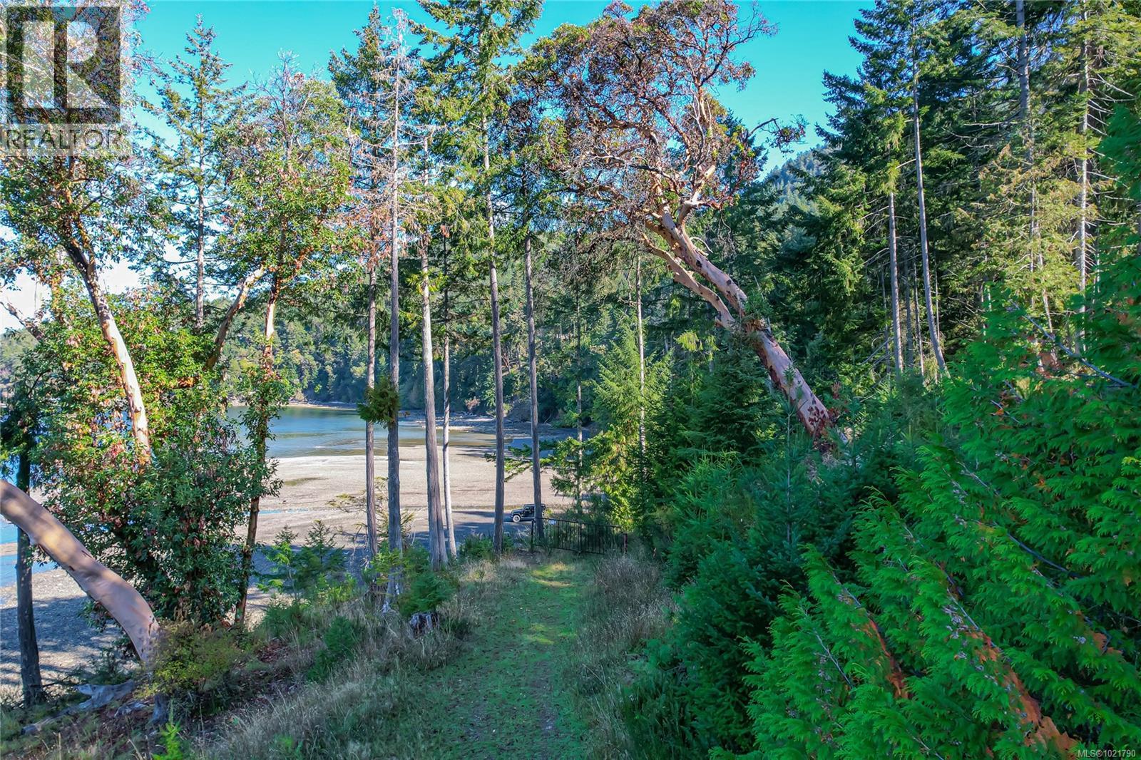  122 Narrows West Road, Salt Spring