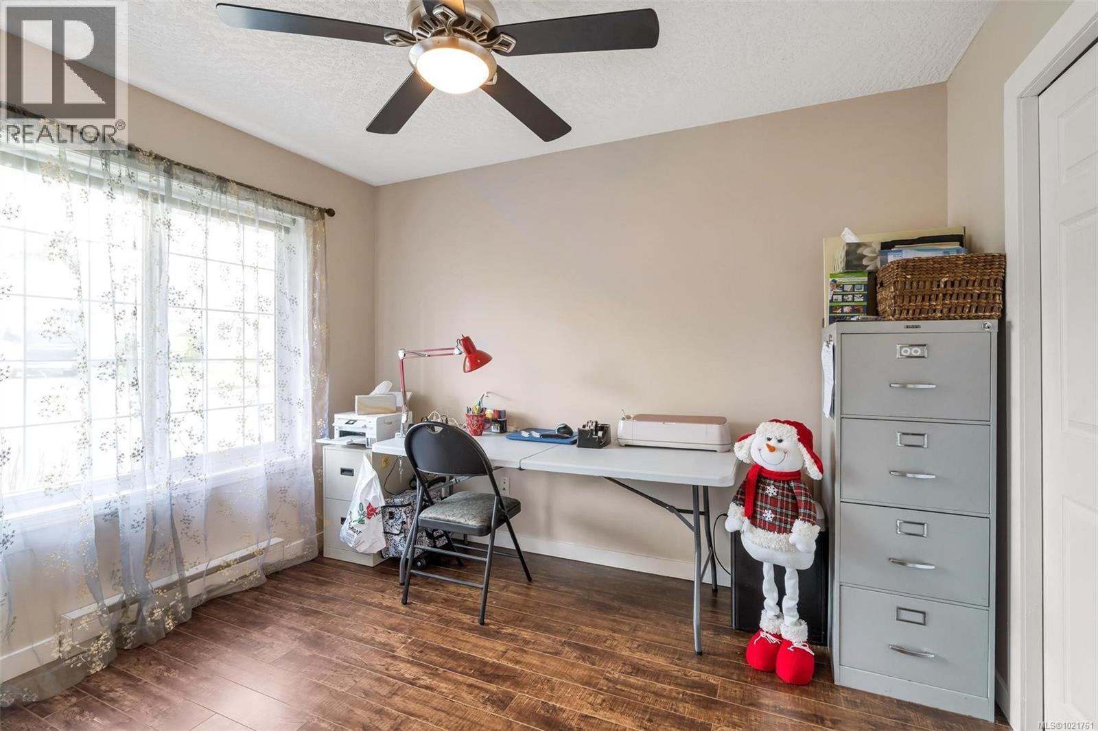 23 2560 Wilcox Terr, Central Saanich