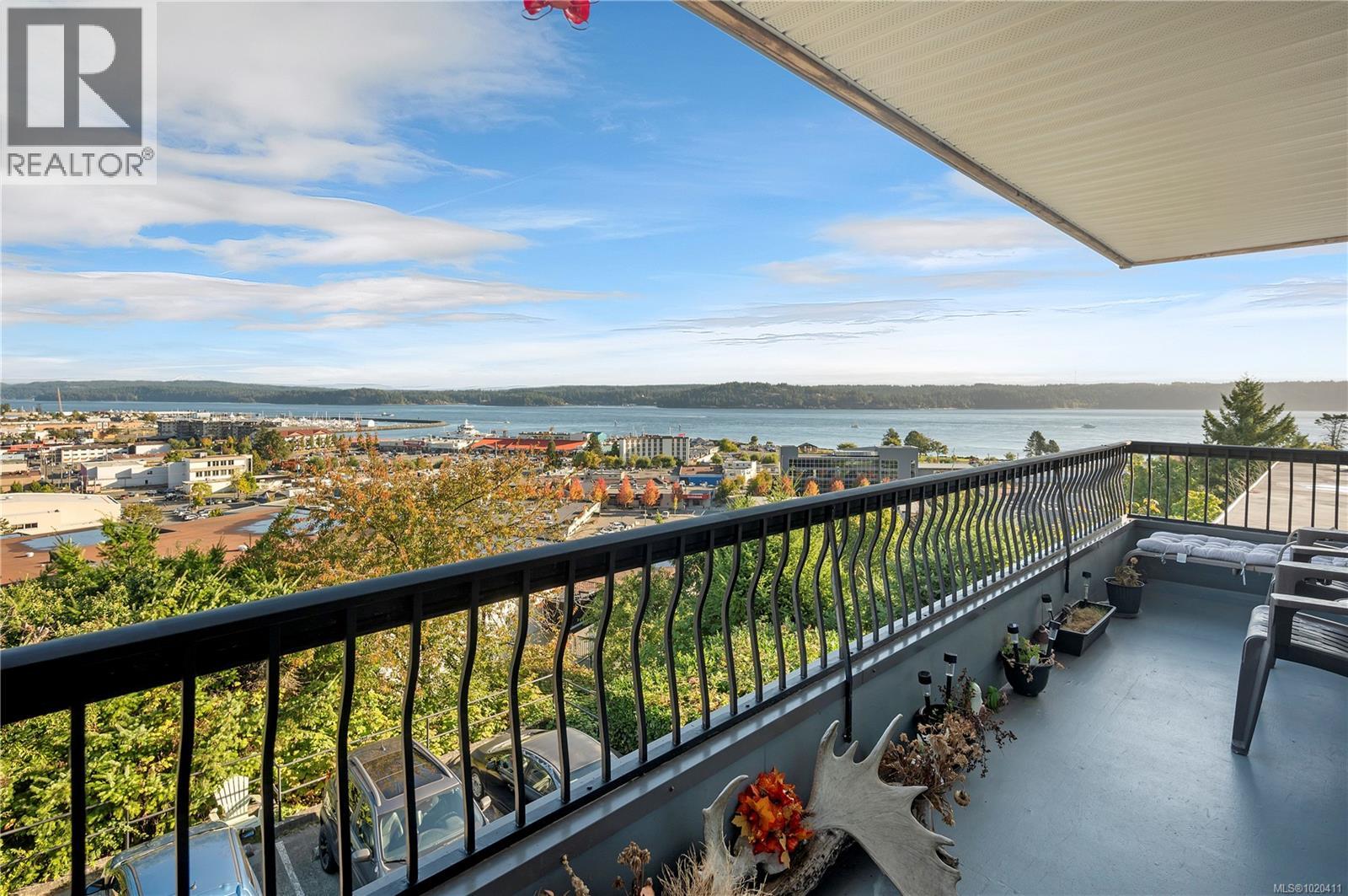 204 907 Cedar St, Campbell River