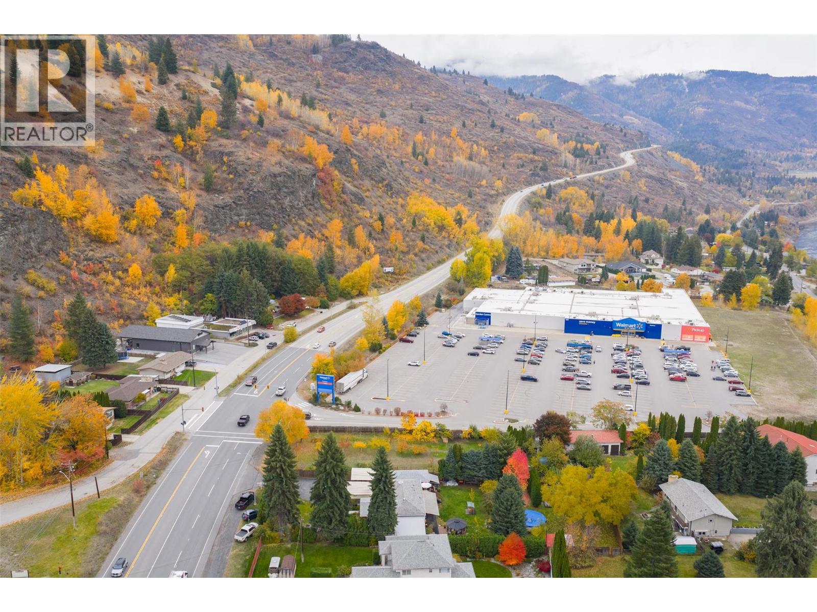 8329 Highway 3B, Trail