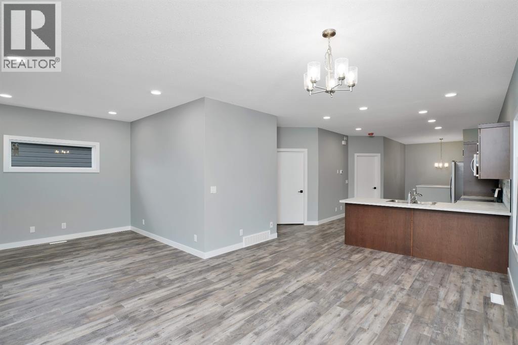 112 Hinshaw Drive, Sylvan Lake