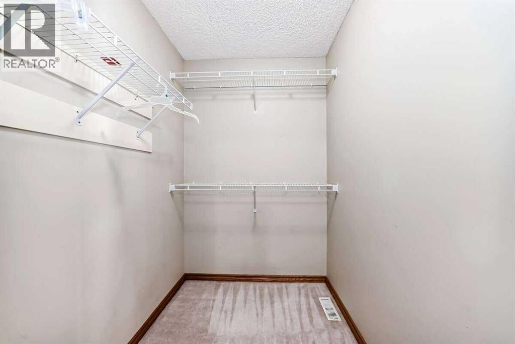 Single Family House for Sale in  Somerside Place SW Somerset Calgary 