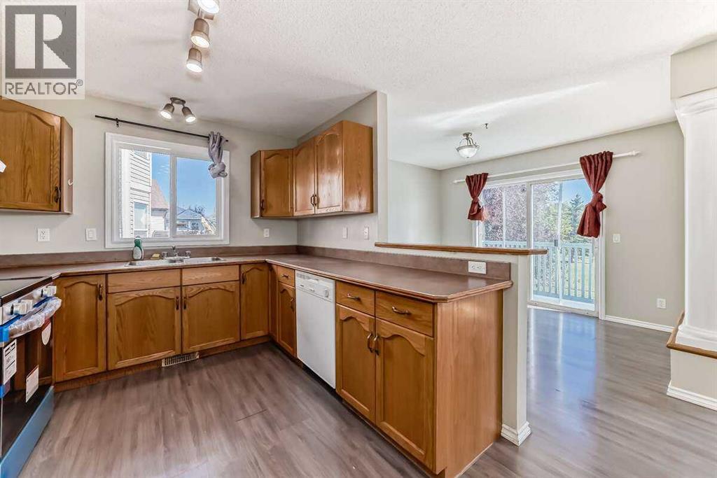 Single Family House for Sale in  Somerside Place SW Somerset Calgary 