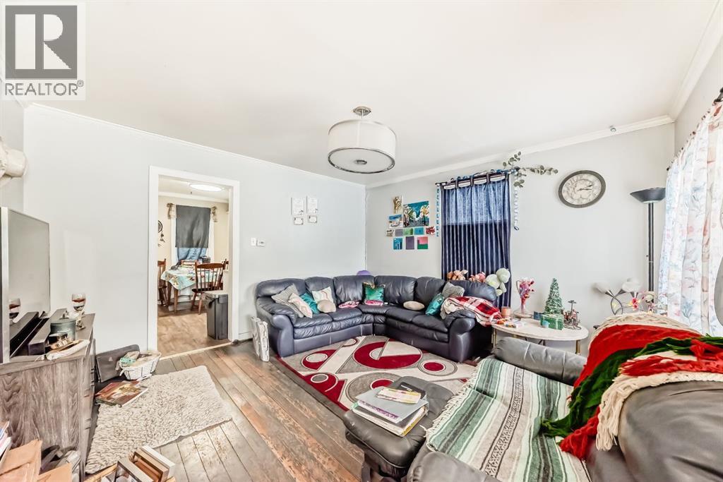 Single Family House Bungalow for Sale in   Street Bankview Drumheller 