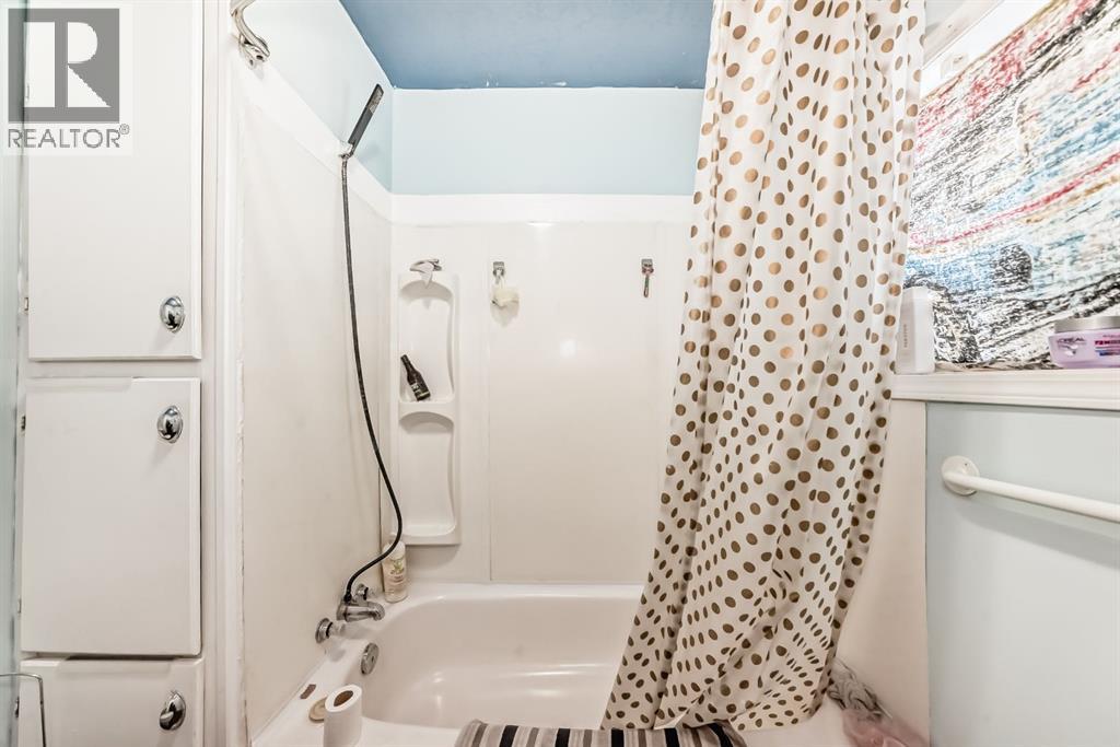 Single Family House Bungalow for Sale in   Street Bankview Drumheller 