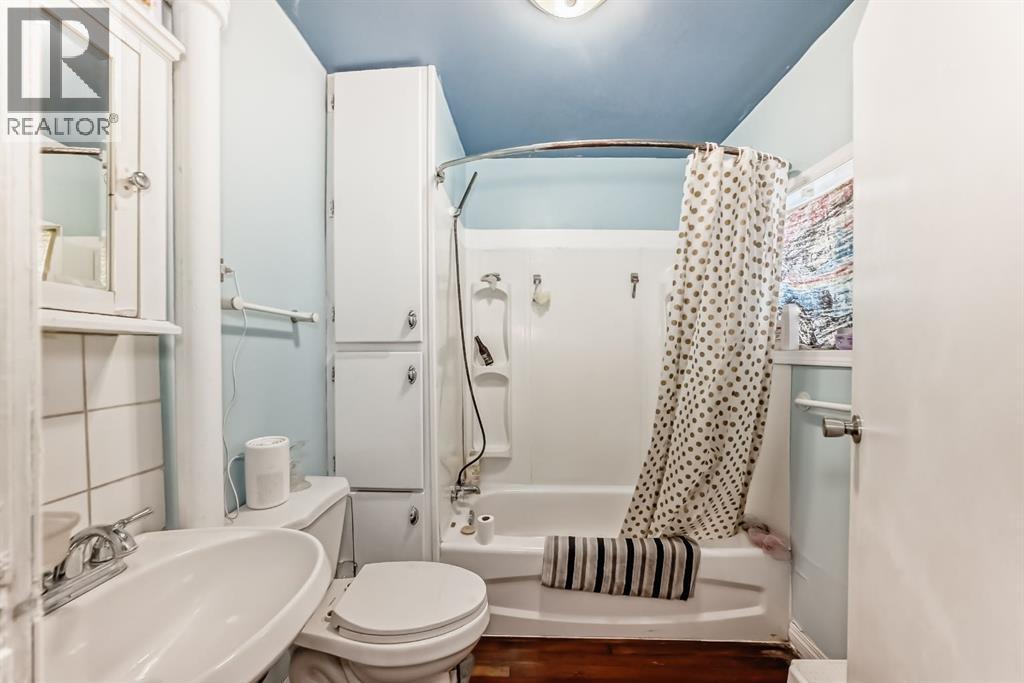 Single Family House Bungalow for Sale in   Street Bankview Drumheller 