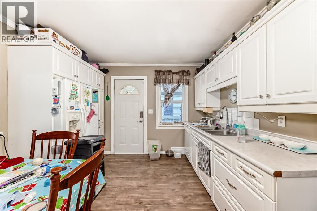 Single Family House Bungalow for Sale in   Street Bankview Drumheller 