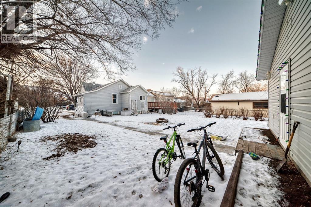 Single Family House Bungalow for Sale in   Street Bankview Drumheller 