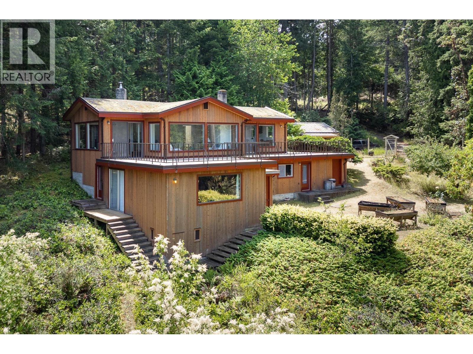 2 Bed, 2 Bath House for Sale in Galiano Island – 1361 STURDIES BAY ROAD, Galiano Island - Image 23