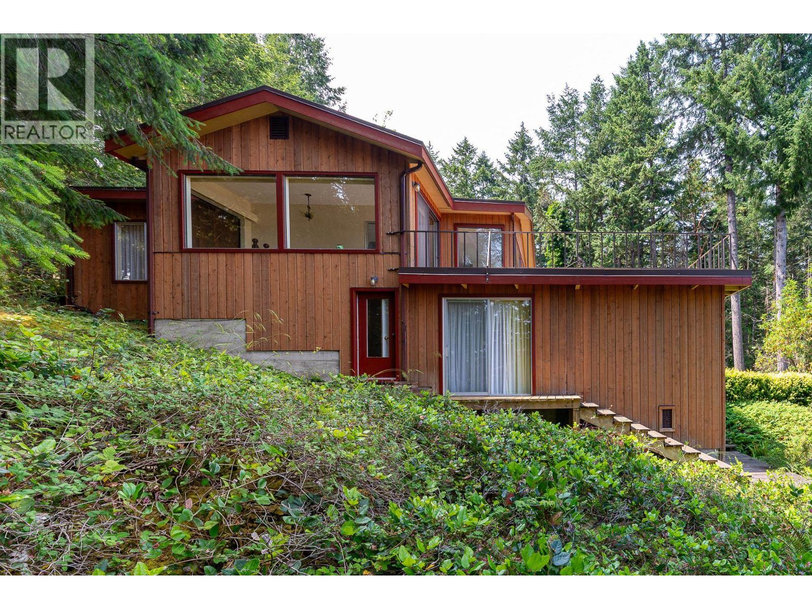 2 Bed, 2 Bath House for Sale in Galiano Island – 1361 STURDIES BAY ROAD, Galiano Island - Image 29