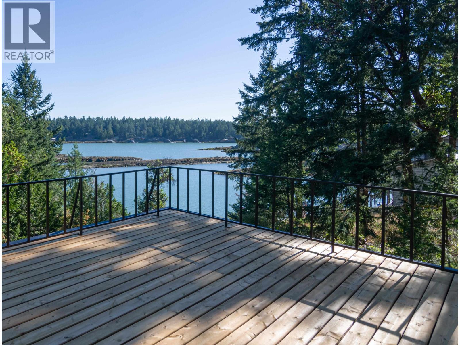 2 Bed, 2 Bath House for Sale in Galiano Island – 1361 STURDIES BAY ROAD, Galiano Island - Image 27