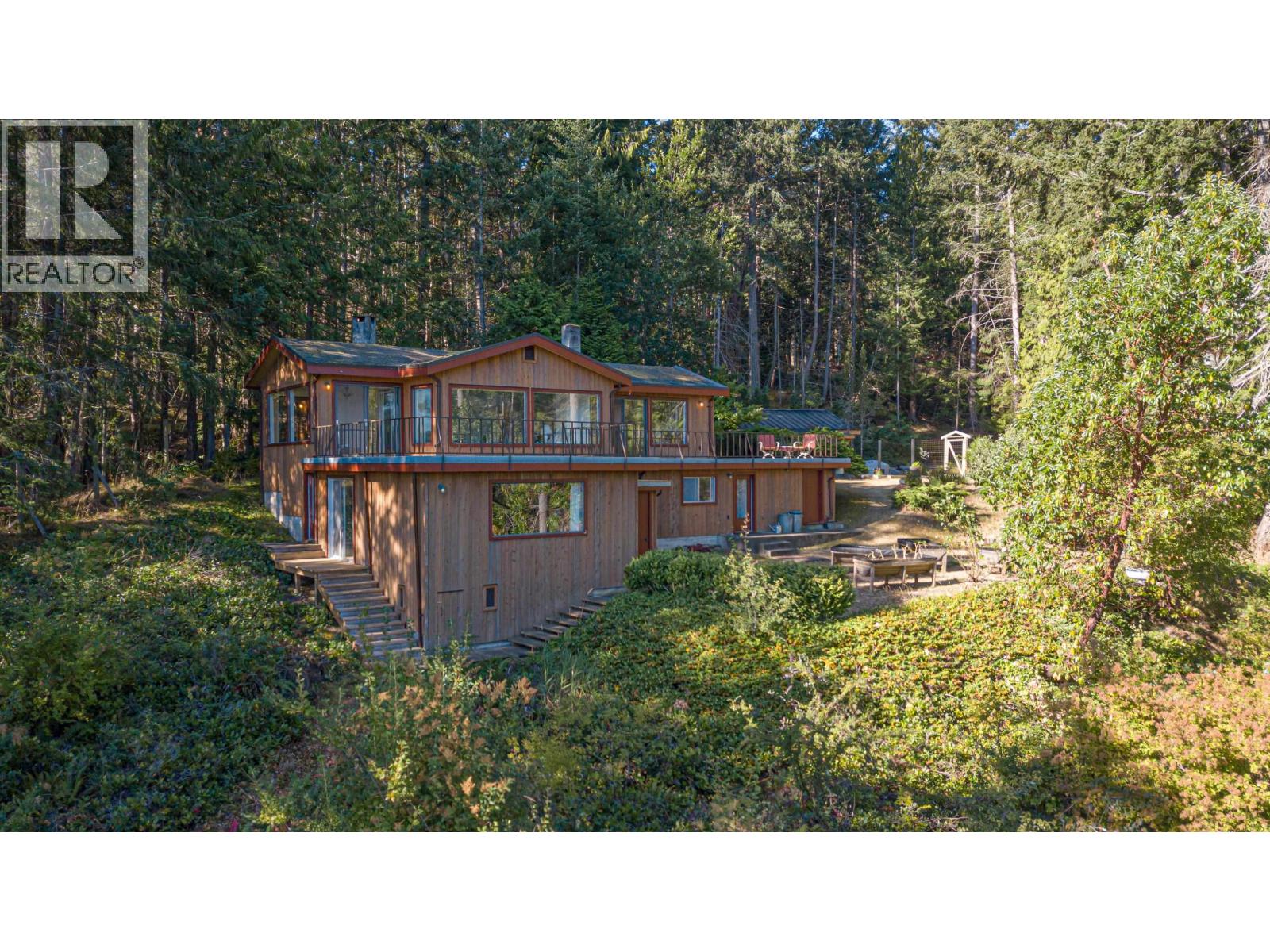 2 Bed, 2 Bath House for Sale in Galiano Island – 1361 STURDIES BAY ROAD, Galiano Island - Image 34