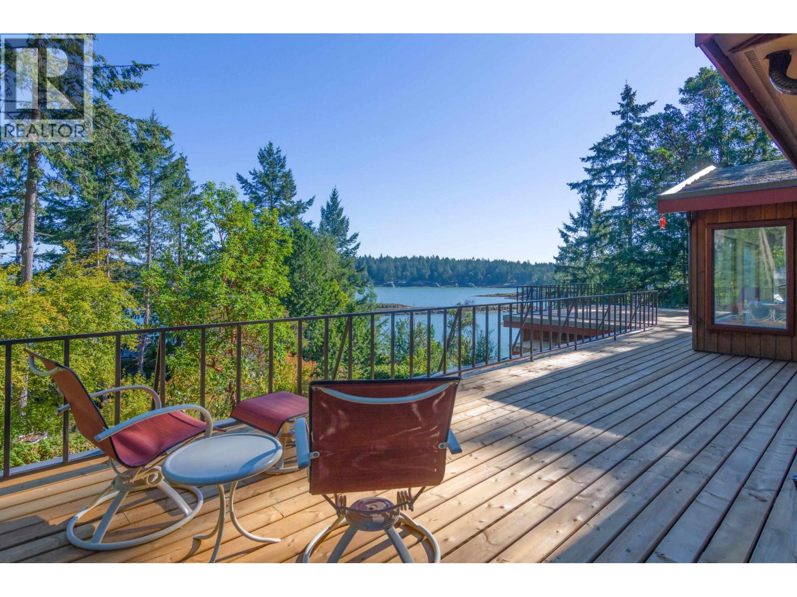 2 Bed, 2 Bath House for Sale in Galiano Island – 1361 STURDIES BAY ROAD, Galiano Island - Image 8