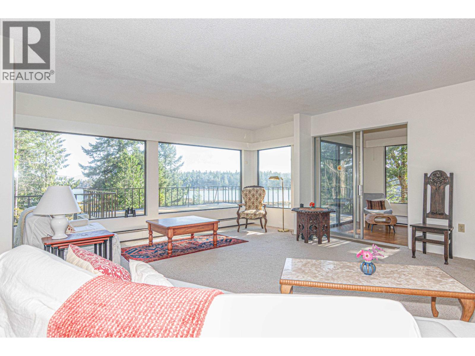 2 Bed, 2 Bath House for Sale in Galiano Island – 1361 STURDIES BAY ROAD, Galiano Island - Image 9