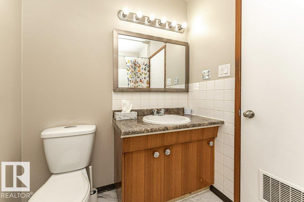 13315-13317 82 ST NW, Edmonton