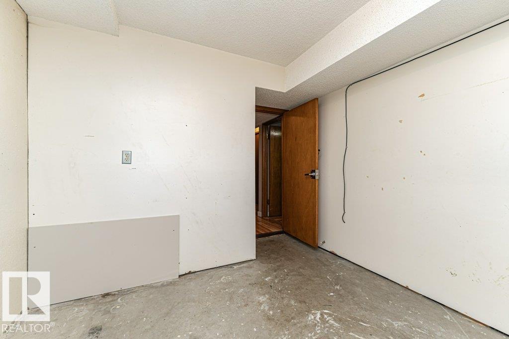 13315-13317 82 ST NW, Edmonton