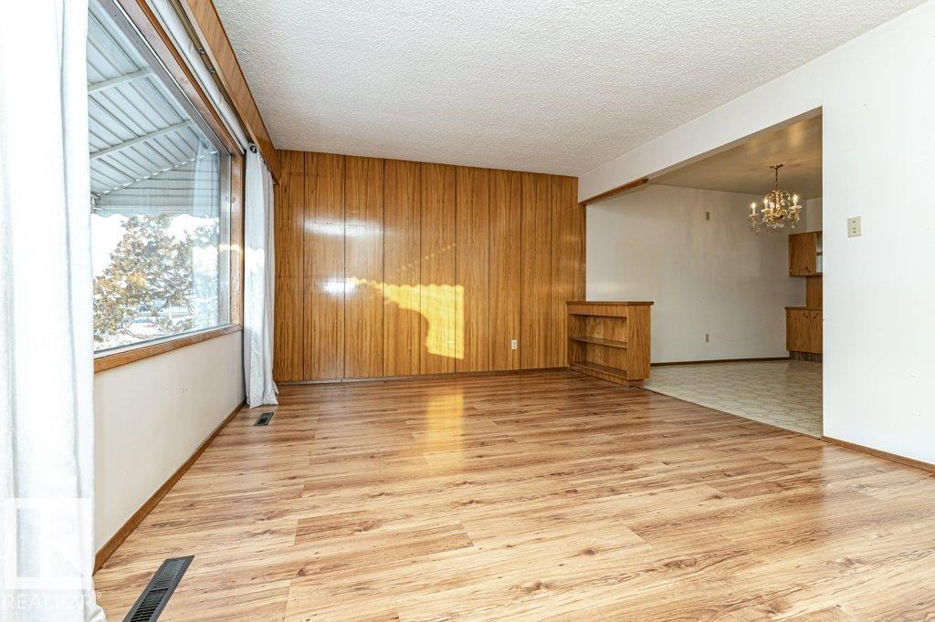 13315-13317 82 ST NW, Edmonton