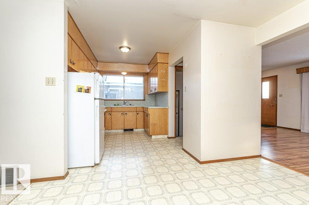 13315-13317 82 ST NW, Edmonton