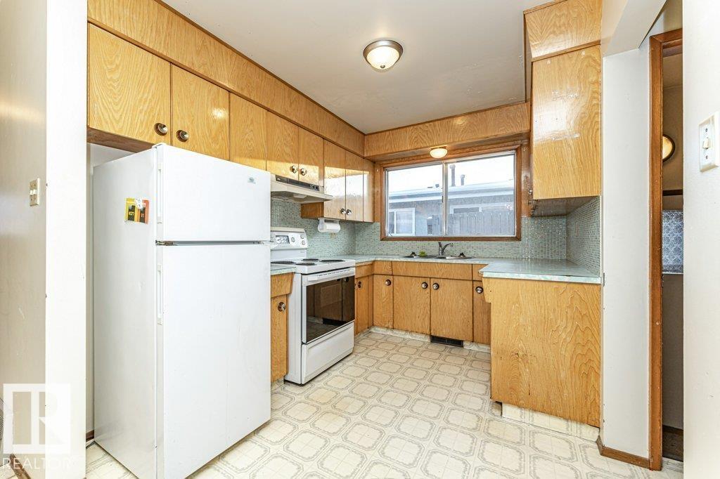 13315-13317 82 ST NW, Edmonton