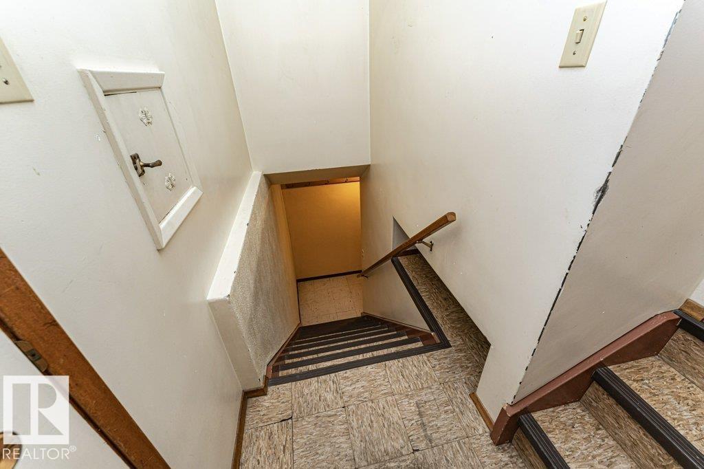 13315-13317 82 ST NW, Edmonton