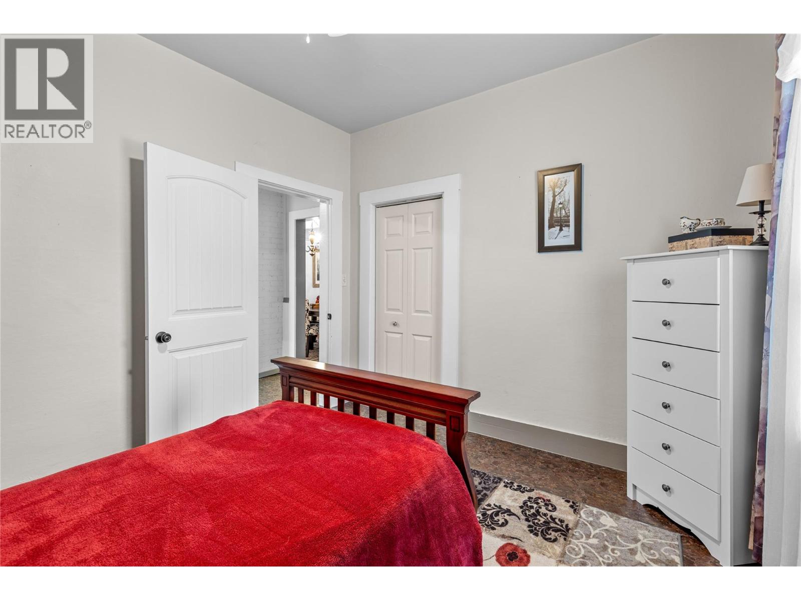 2935 Rosedale Avenue, Armstrong