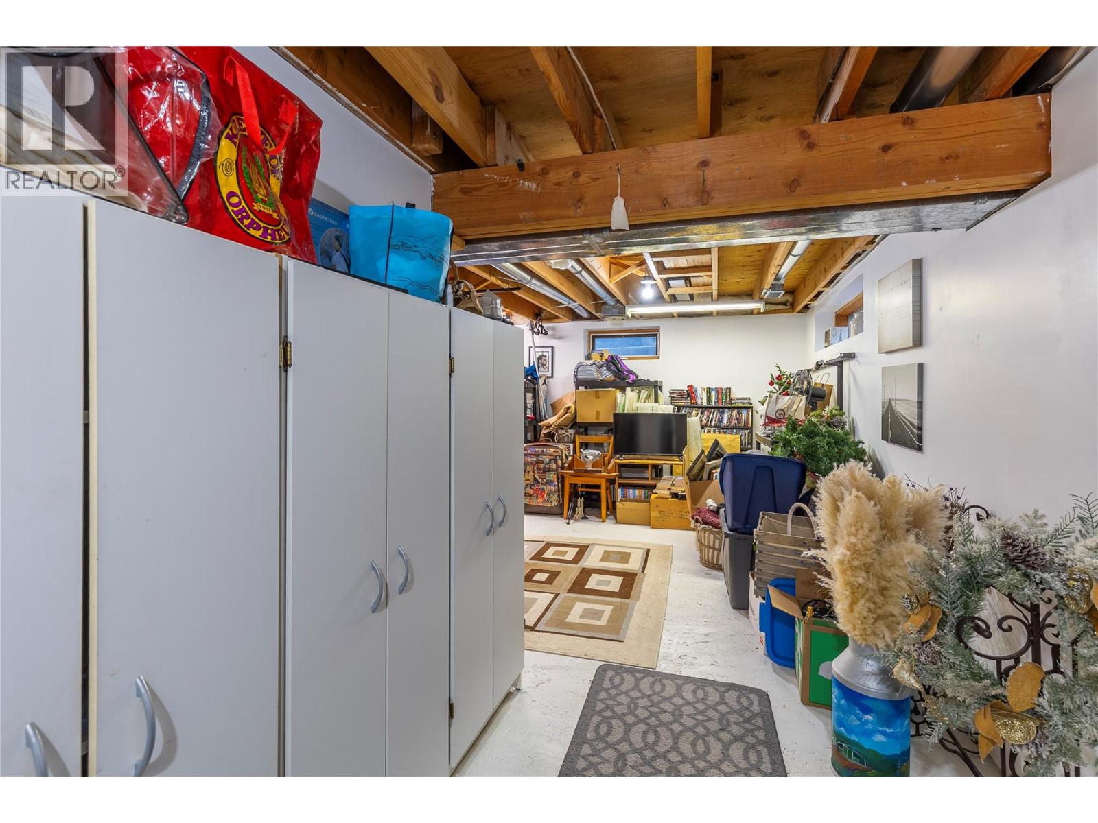 2935 Rosedale Avenue, Armstrong