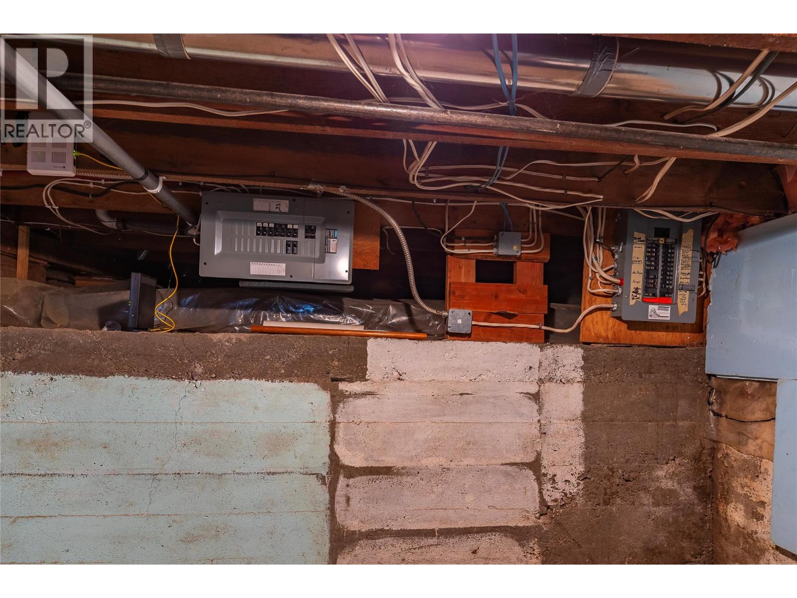 2935 Rosedale Avenue, Armstrong