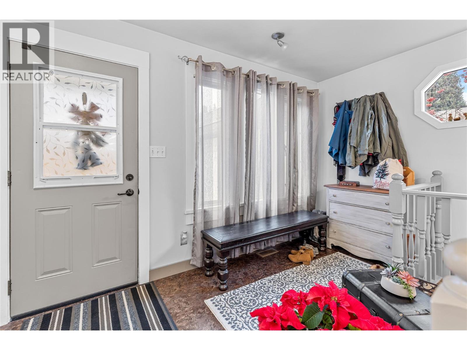 2935 Rosedale Avenue, Armstrong