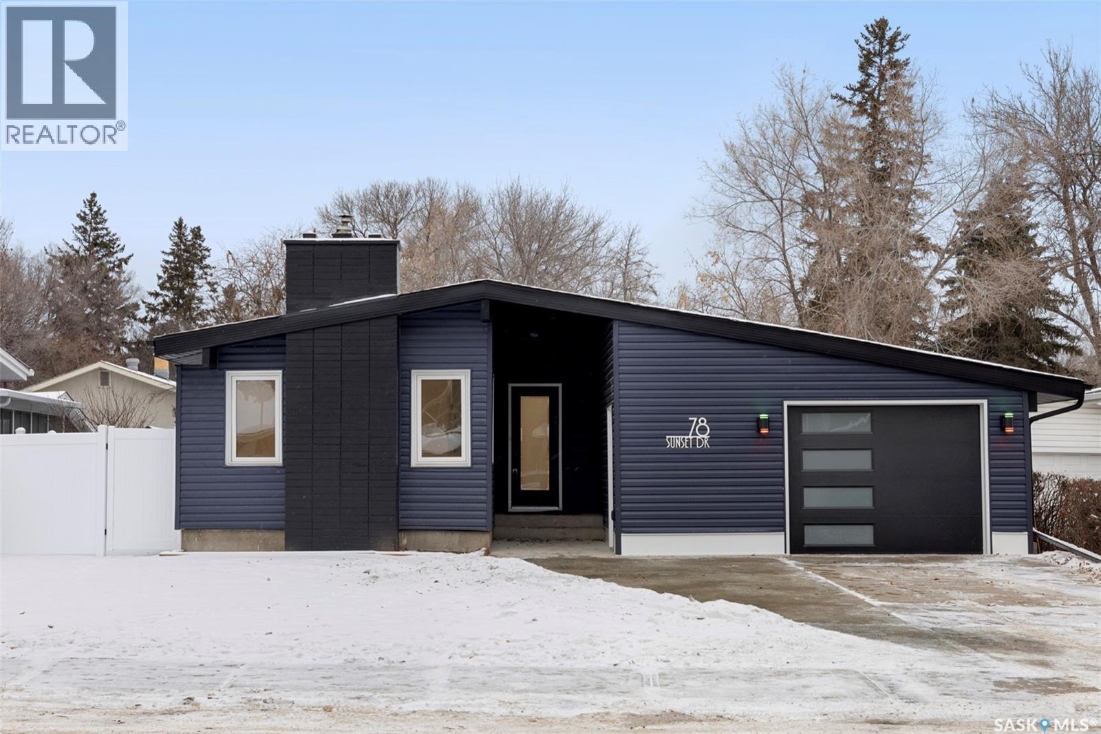 78 Sunset DRIVE, Regina, Saskatchewan