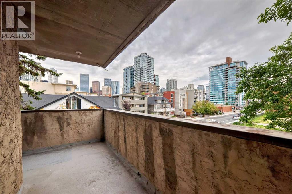 Single Family House for Sale in    Avenue SW Beltline Calgary 