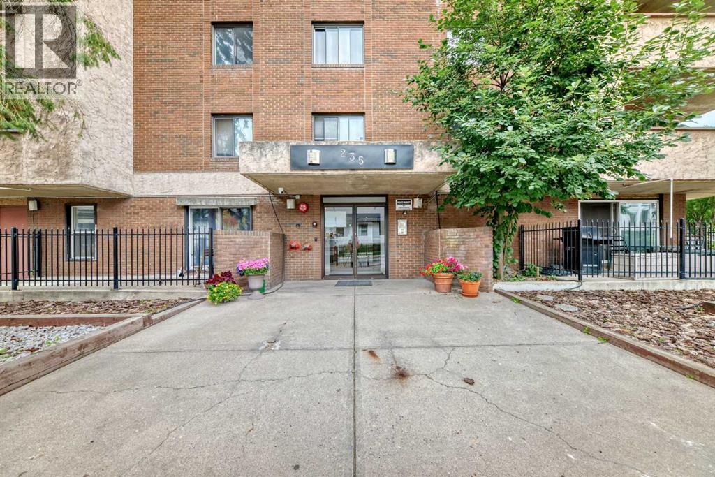 Single Family House for Sale in    Avenue SW Beltline Calgary 