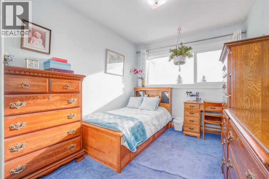 Single Family House Bungalow for Sale in  Highwood Place NW Highwood Calgary 