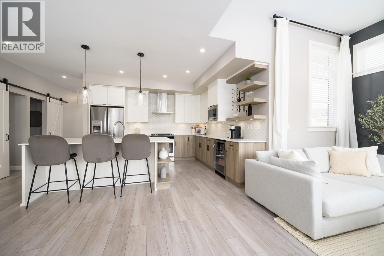 260 RUE CHEVAL NOIR Unit# 1, Kamloops