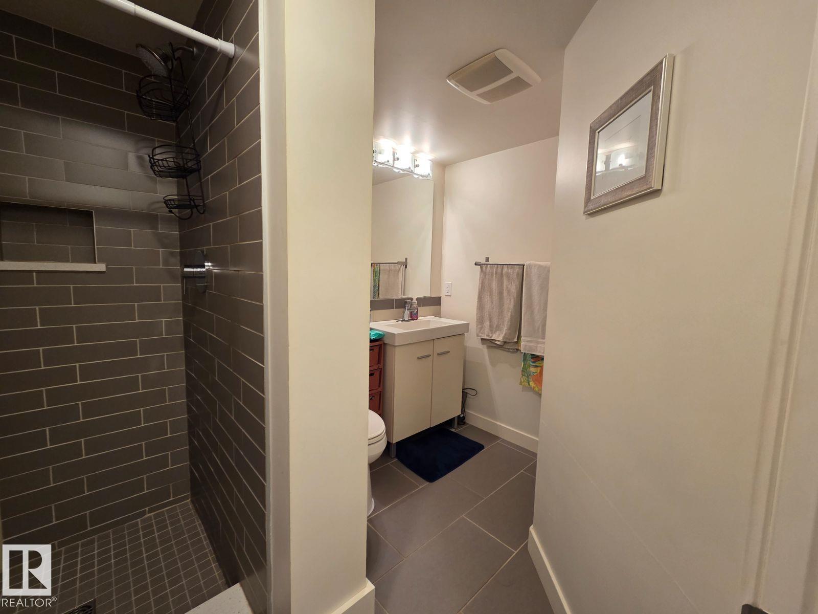 12410 120 AV NW, Edmonton