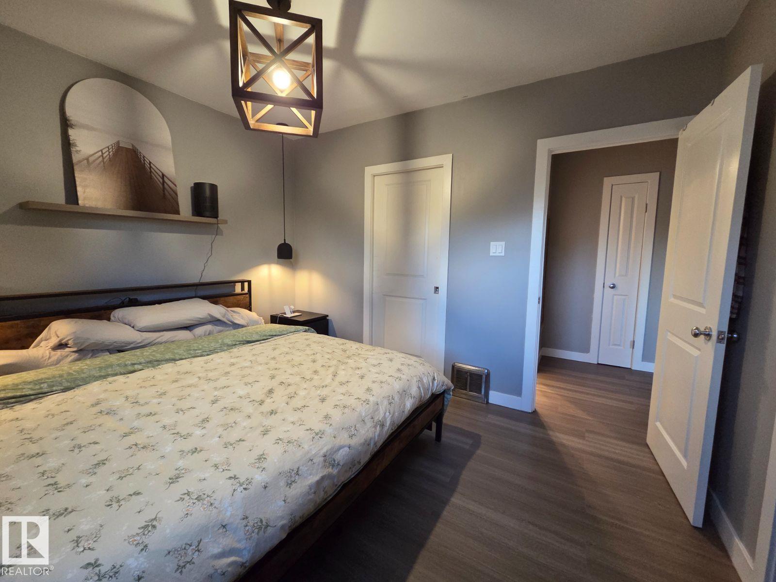 12410 120 AV NW, Edmonton