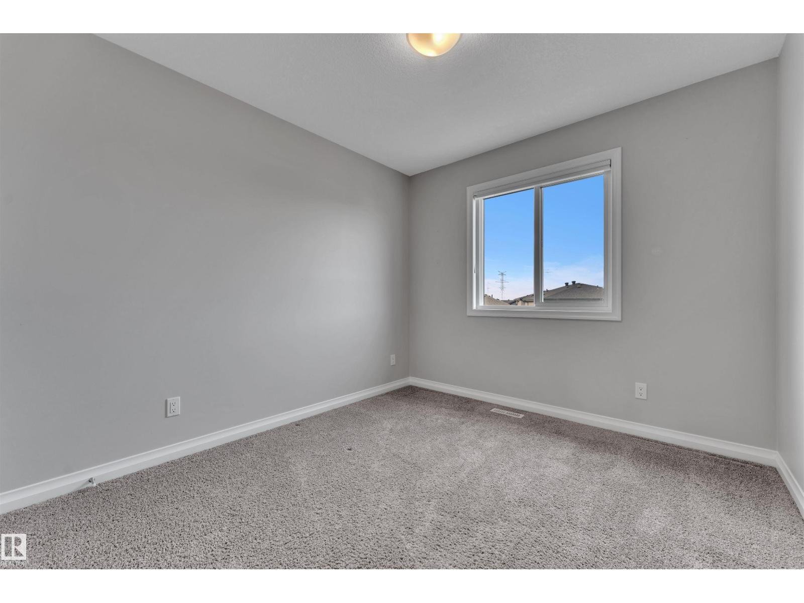 176 CHARLESWORTH DR SW, Edmonton