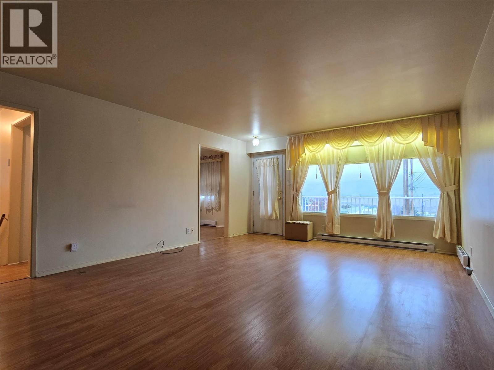 1223 Sunvalley Crescent - 2
