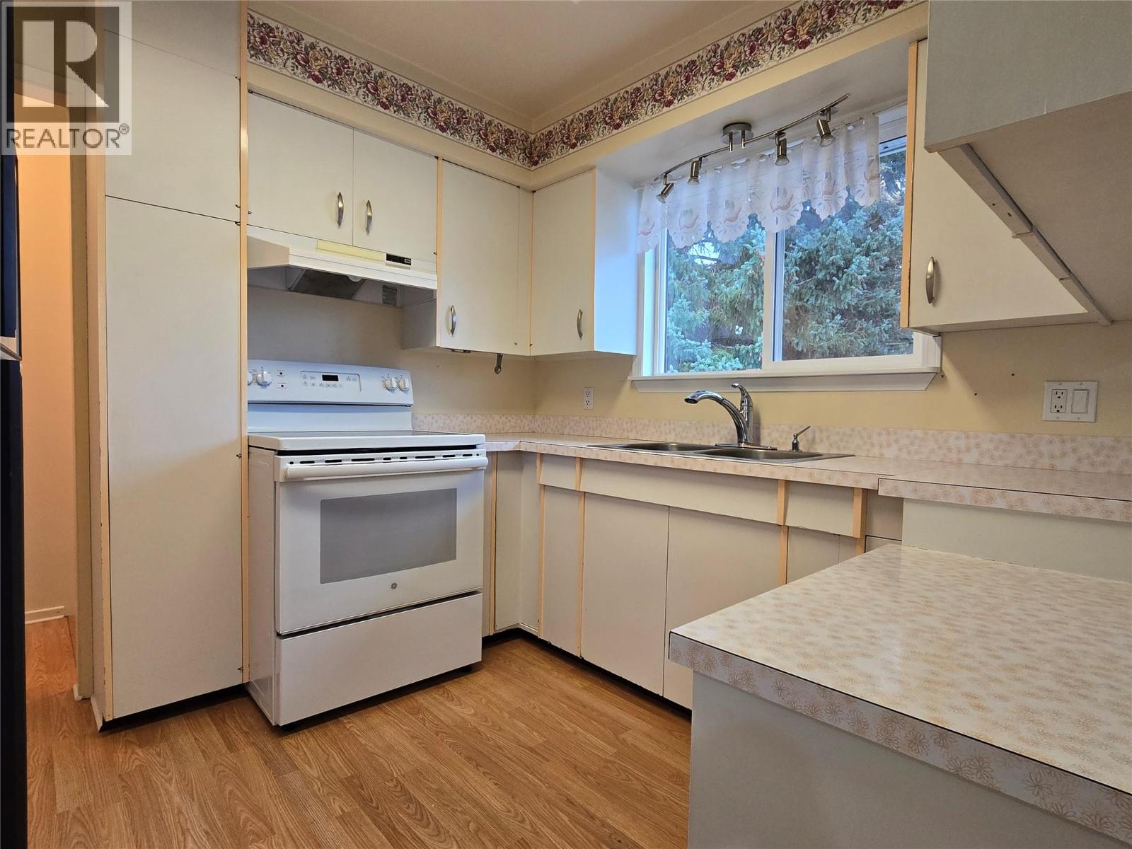 1223 Sunvalley Crescent - 5