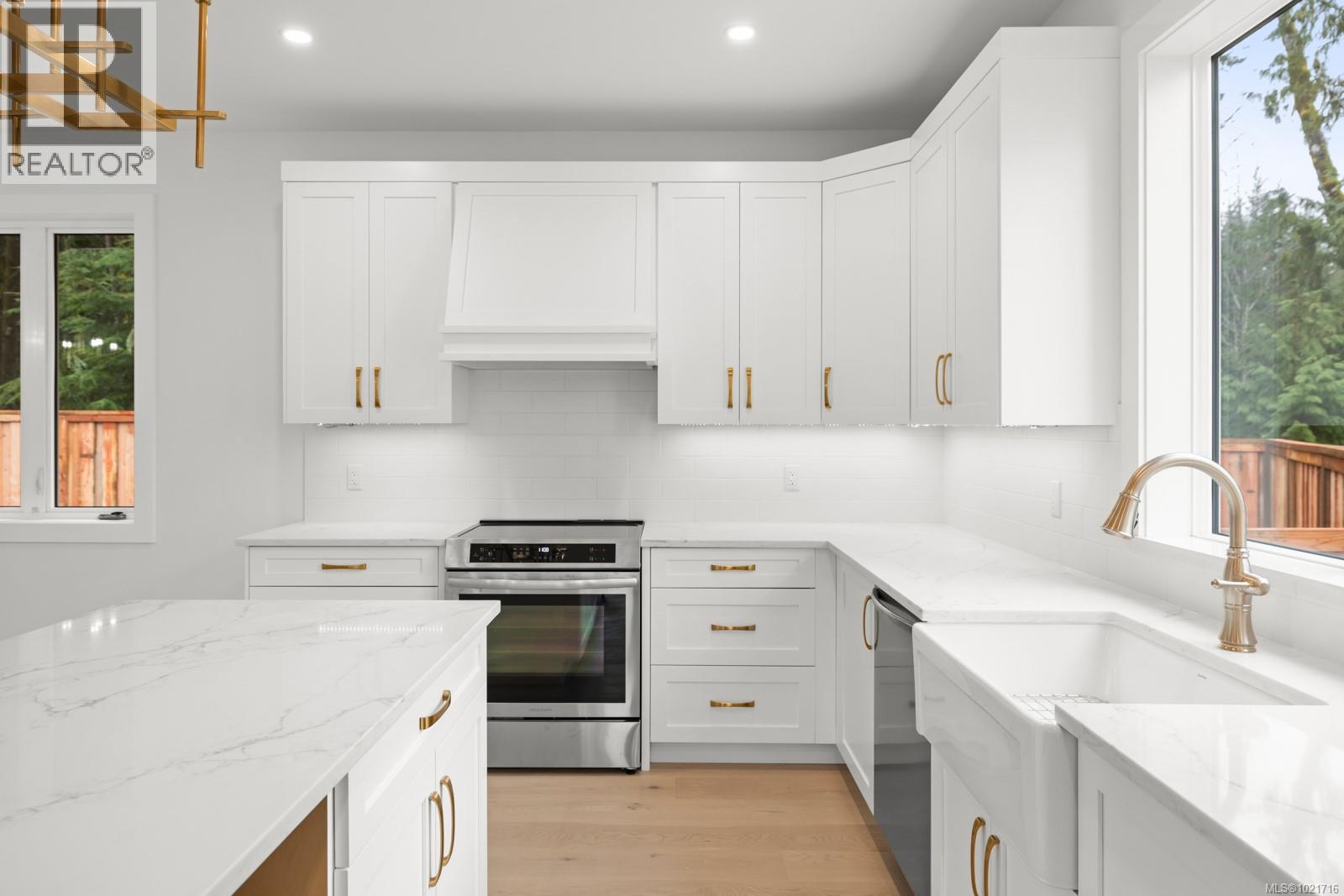 276 Tal Rd, Lake Cowichan