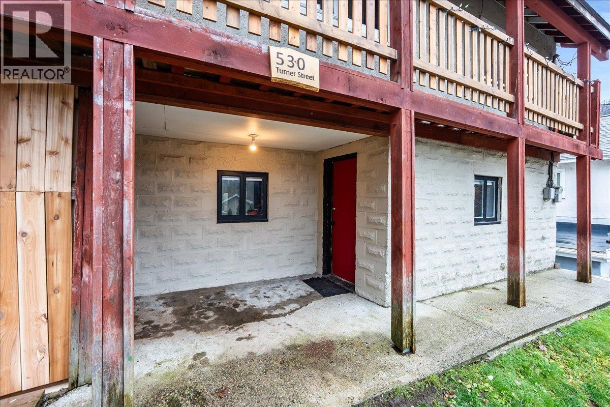 530 Turner Street, Warfield