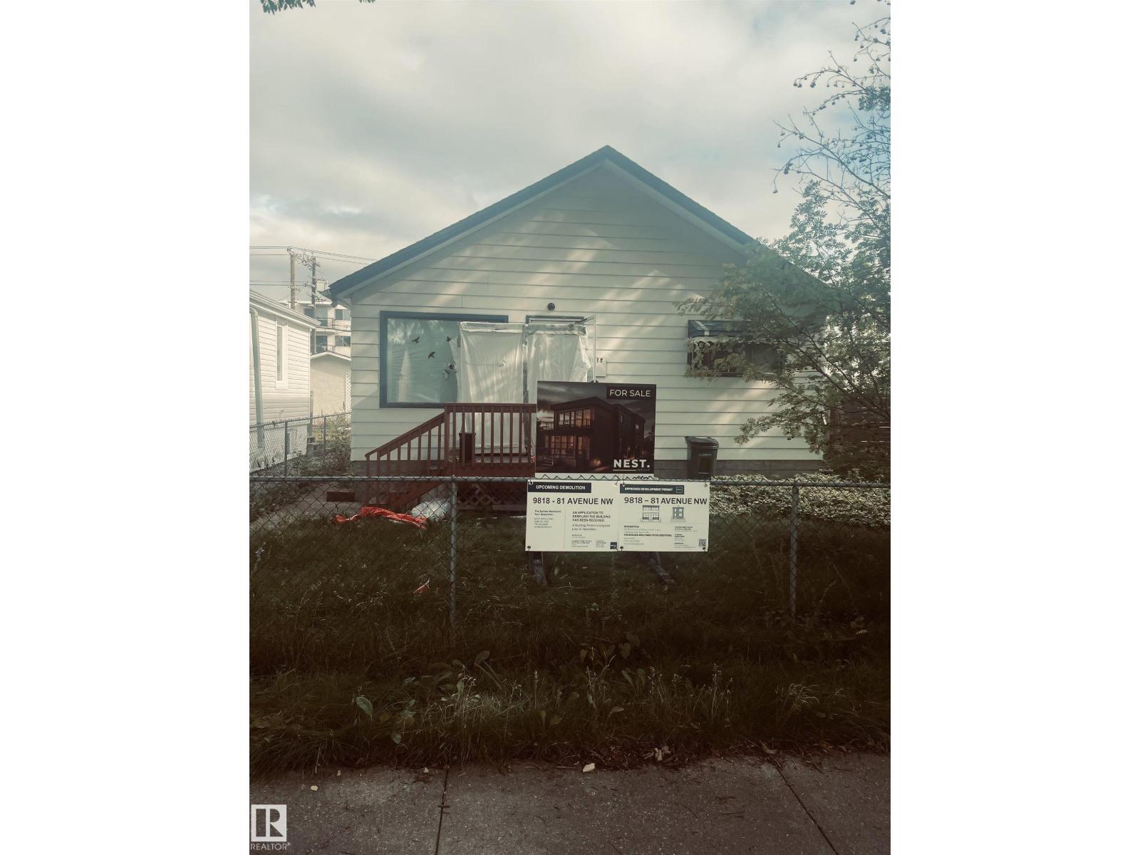 9818 81 AV NW NW, Edmonton