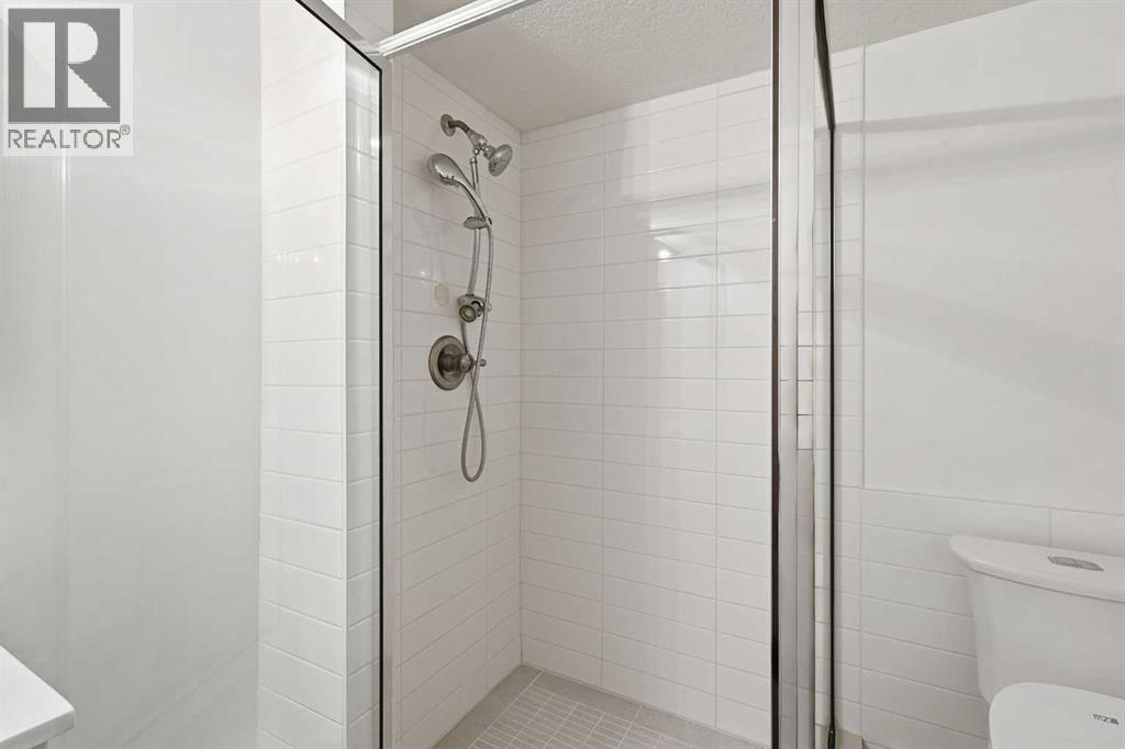 Single Family House Bungalow for Sale in  Harrow Crescent SW Haysboro Calgary 