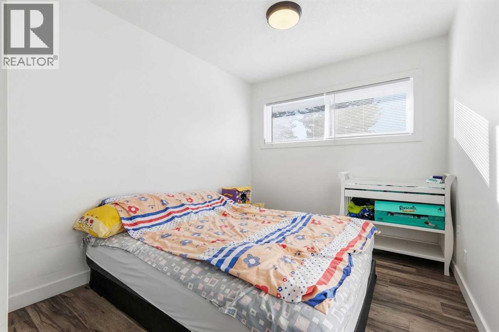 Single Family House Bungalow for Sale in  Harrow Crescent SW Haysboro Calgary 