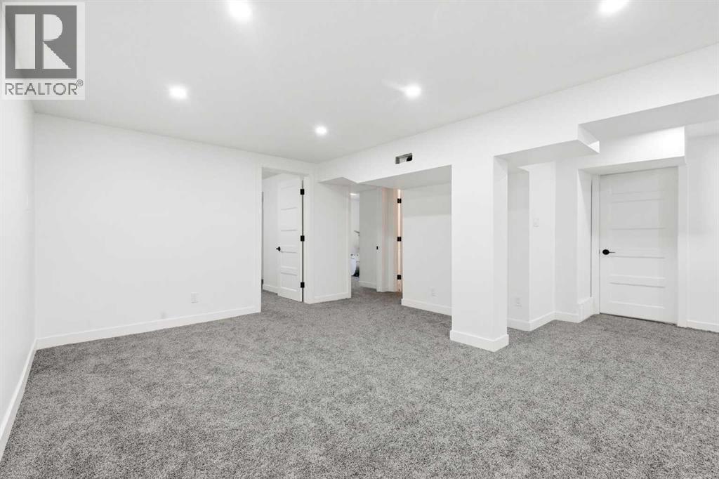 Single Family House Bungalow for Sale in  Harrow Crescent SW Haysboro Calgary 