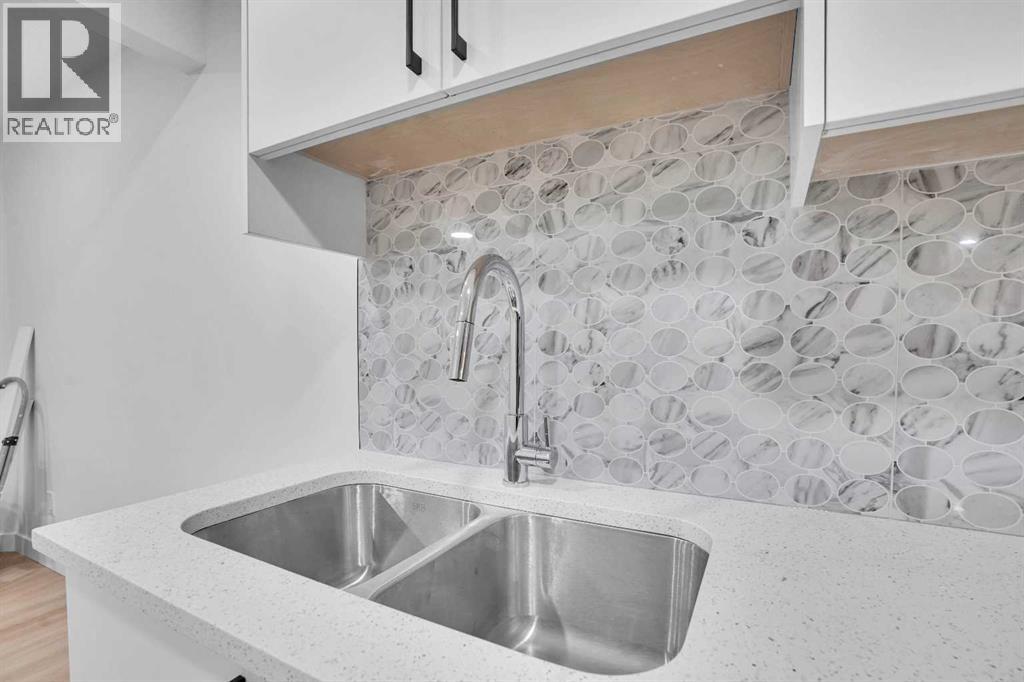 Single Family House for Sale in  Coral Springs Close NE Coral Springs Calgary 