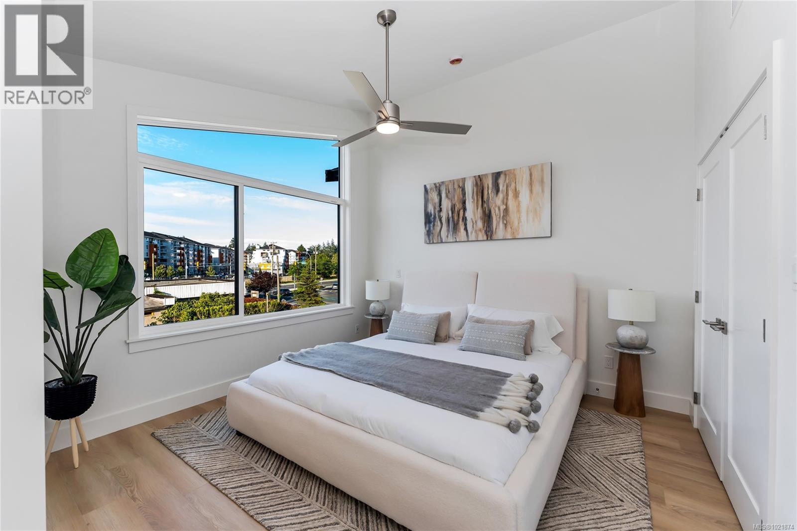 909 Vine Crt, Langford