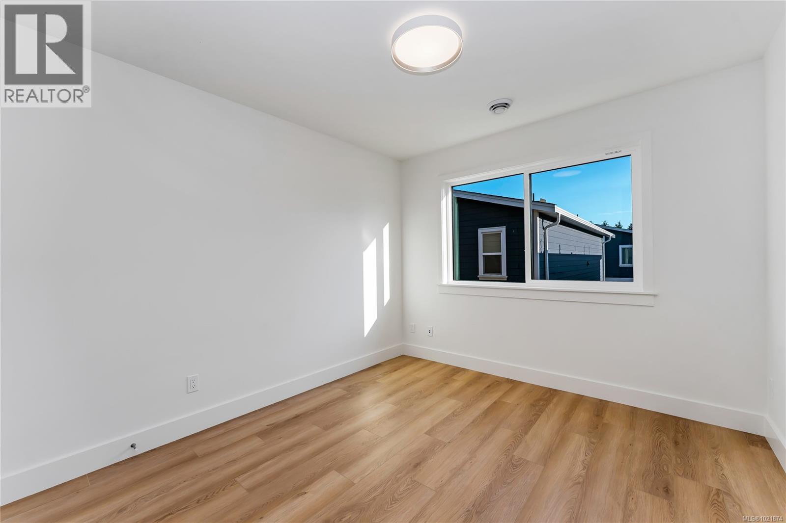 909 Vine Crt, Langford