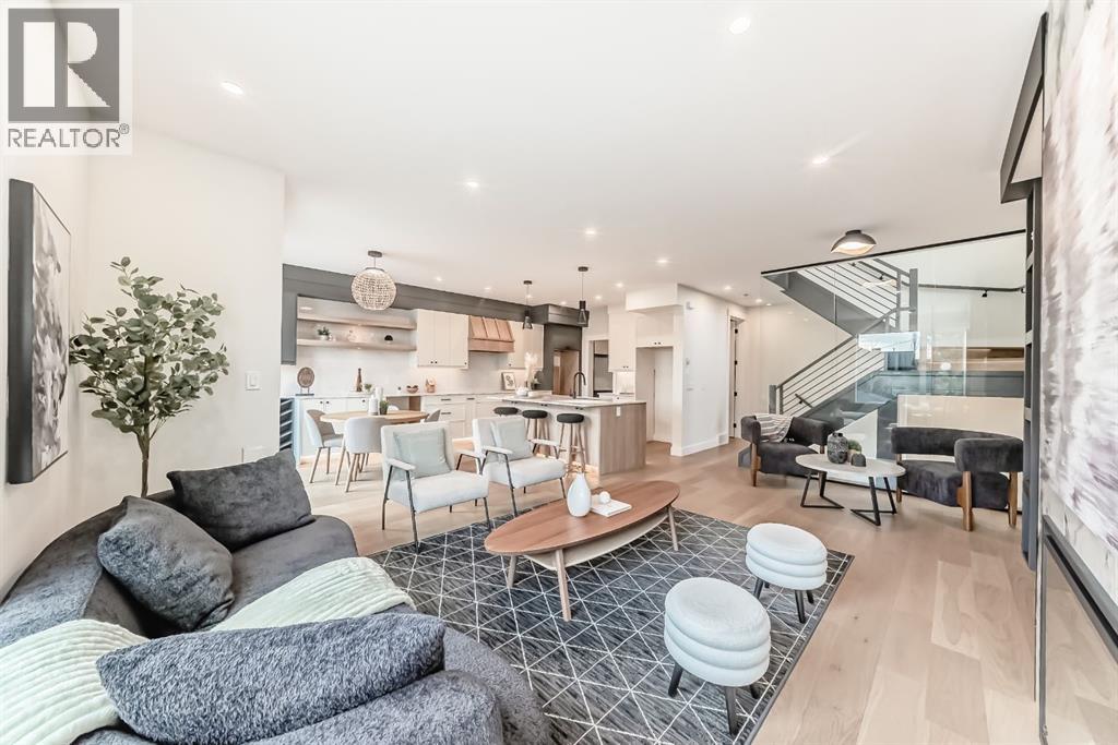 Single Family House for Sale in   Avenue SW Altadore Calgary 