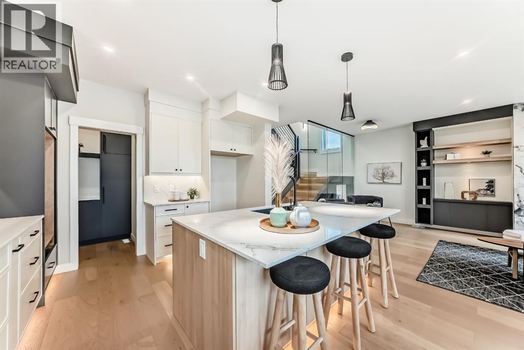 Single Family House for Sale in   Avenue SW Altadore Calgary 