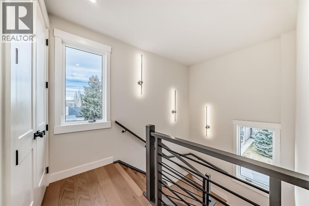 Single Family House for Sale in   Avenue SW Altadore Calgary 